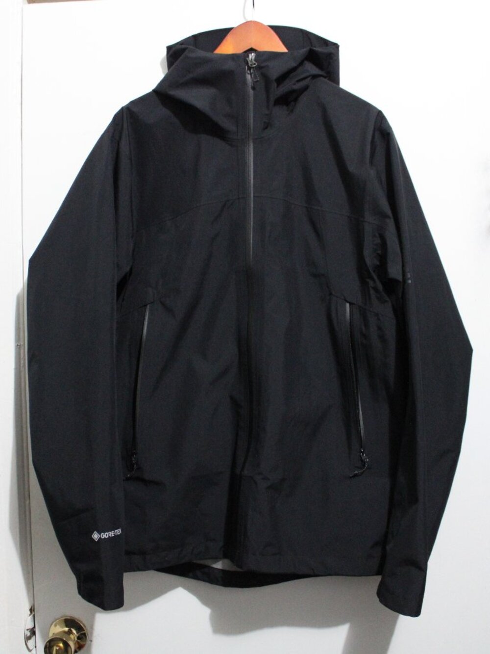 Salomon Outline Goretex 2.5 Layer Jacket L Black Shell Windbreaker Raincoat
